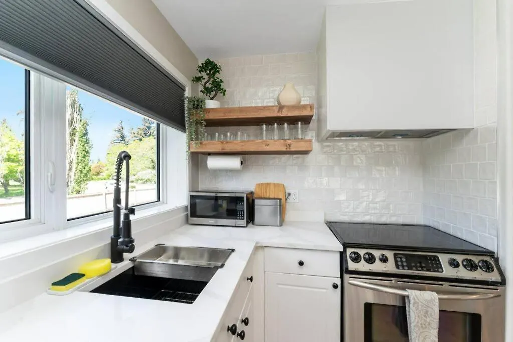 Bunkbeddreams,10 Beds,Near Rogers Place And Nait Edmonton 0*,  Canadá